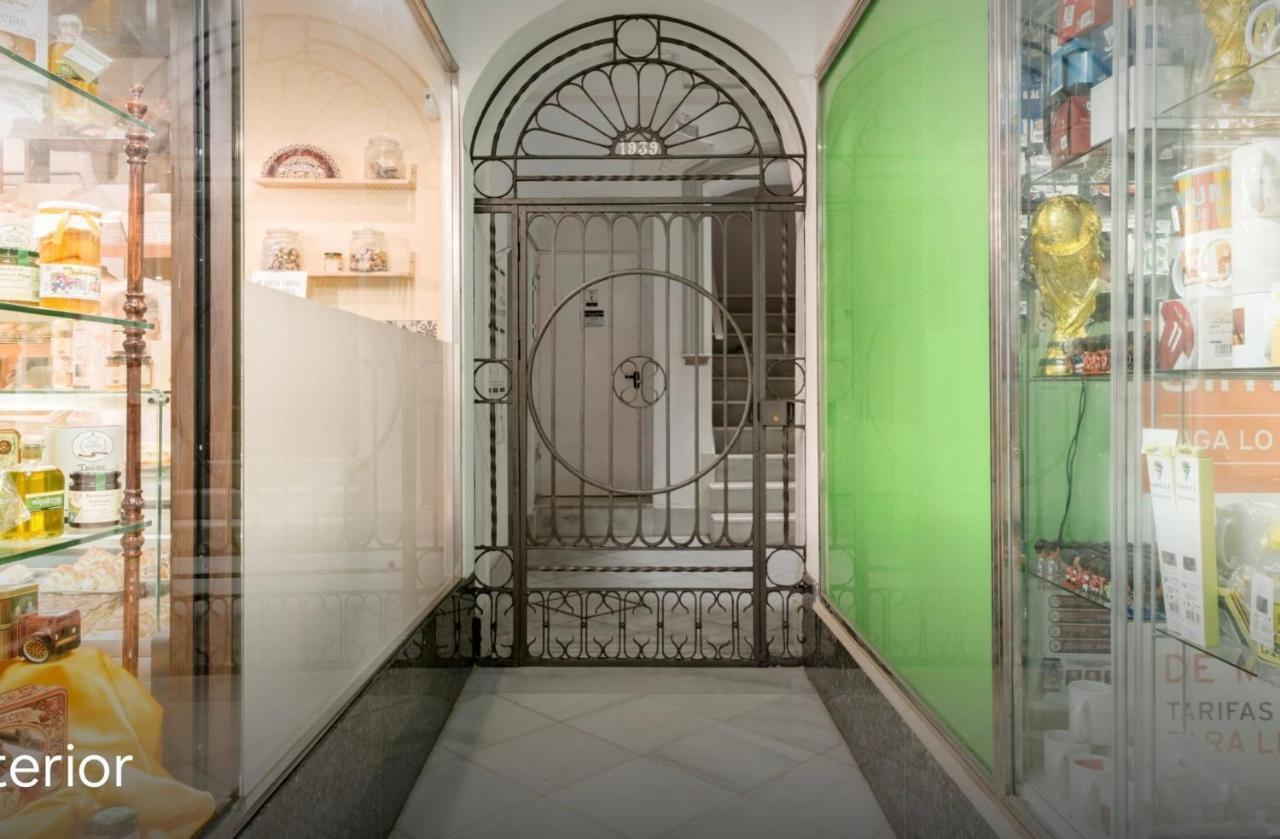 Diseno Y Confort Junto A La Catedral Cadiz Bagian luar foto